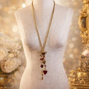 Torrid Elegant Gold Crown Pendant Necklace. Costume. Gold. Great Condition